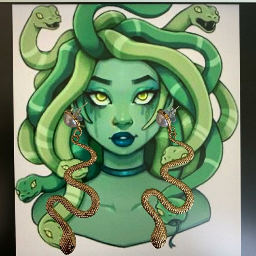Medusa Halloween Snake Pearl Earrings